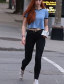 Sophie-Turner-705