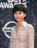 Zendaya-Coleman-at-2015-BET-Awards-2