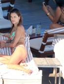 Alessandra-Ambrosio-Swimsuit-Candids-in-Rio-de-Janeiro-6