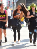 Ariana-Grande-back-from-Gym-1