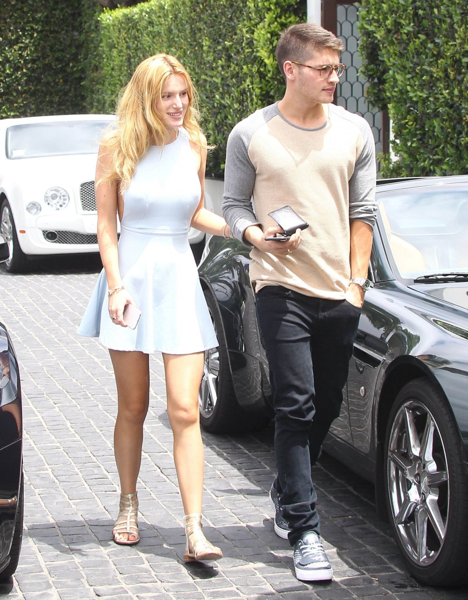 Bella-Thorne-106