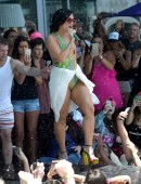 Demi-Lovato-Cool-For-The-Summer-Pool-Party-in-LA-10
