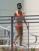 Eva-Longoria-in-Bikini-712