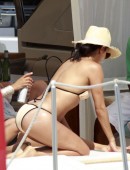 Eva-Longoria-in-Bikini-803