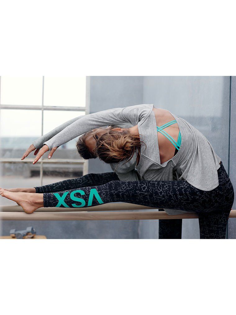Josephine-Skriver-VSP-3