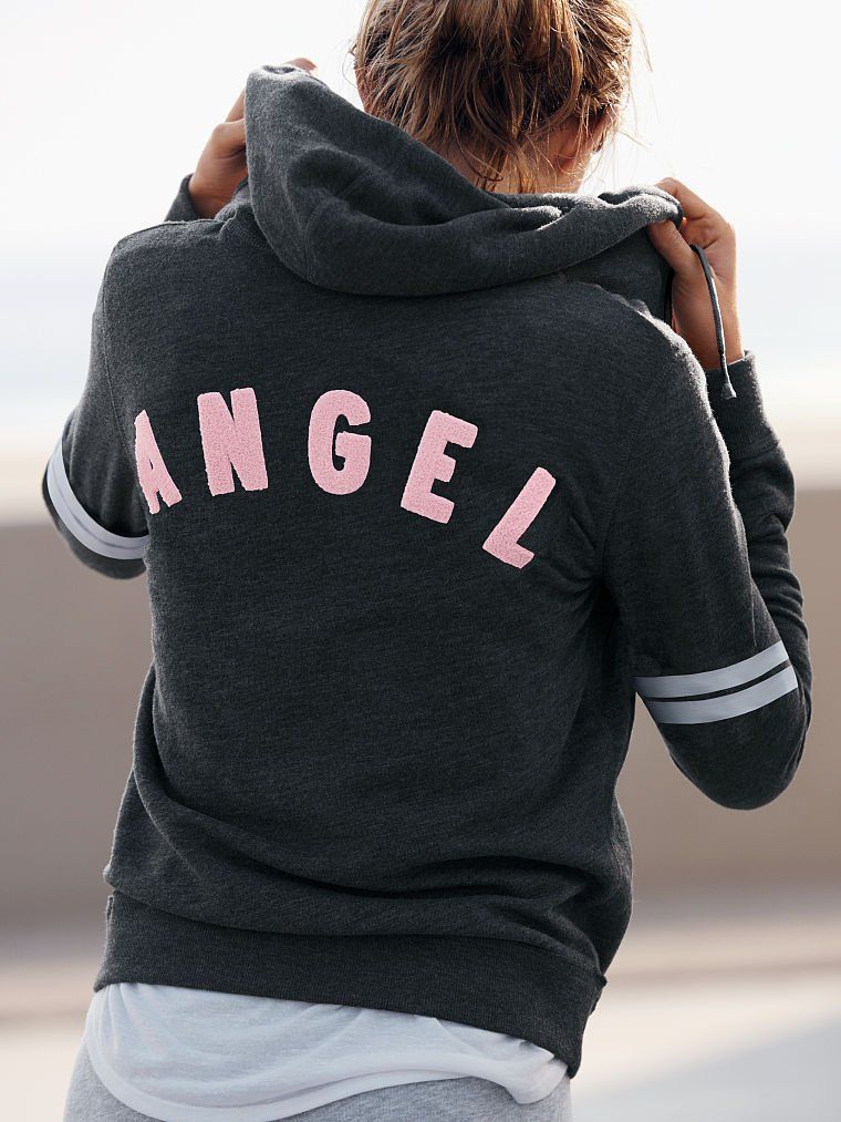 Josephine-Skriver-VSP-4
