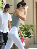 Kendall-Jenner-Candids-LA-4