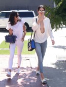 Kendall-Jenner-Out-and-About-LA-6