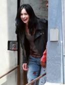 Krysten-Ritter-Booty-in-Jeans-Filming-Scenes-for-A-K-A-Jessica-Jones-in-NYC-5