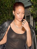 Rihanna-703