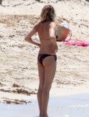 Sienna-Miller-Bikini-Spain-6