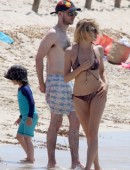 Sienna-Miller-Bikini-Spain-8