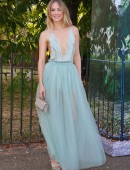Suki-Waterhouse-752