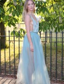 Suki-Waterhouse-755