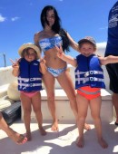 Ariel-Winter-in-Bikini-1