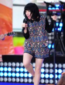 Carly-Rae-Jepsen-5