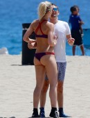 Elle-Evans-in-Bikini-13