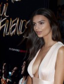 Emily-Ratajkowski-at-We-Are-Your-Friends-Premiere-4