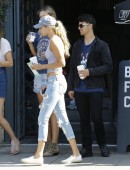 Gigi-Hadid-West-Hollywood-10
