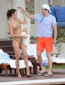Irina-Shayk-in-Bikini-2