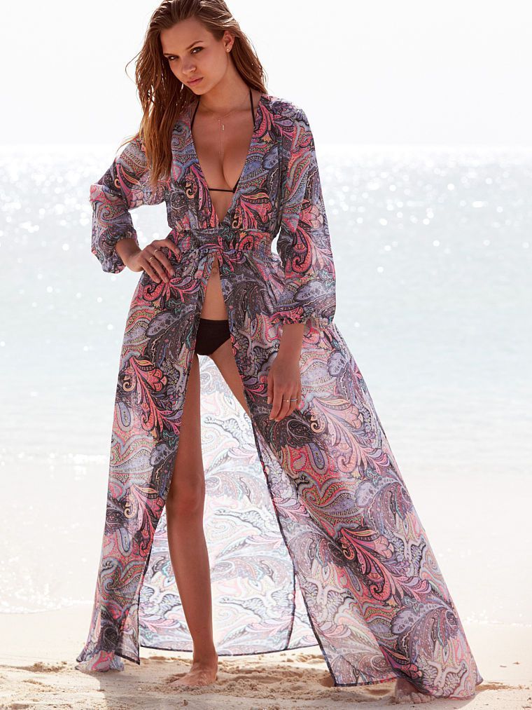 Josephine-Skriver-VSP-17