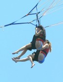 Kendall-Jenner-and-Kylie-Jenner-11