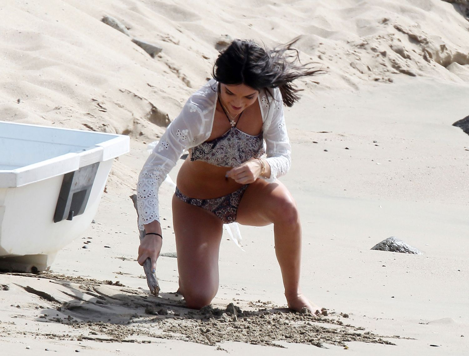 Kendall-Jenner-in-Bikini-624
