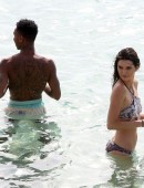 Kendall-Jenner-in-Bikini-625