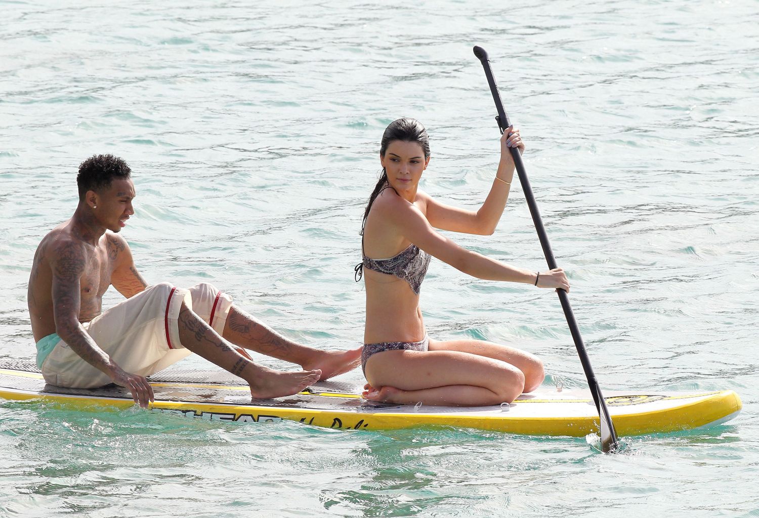 Kendall-Jenner-in-Bikini-631