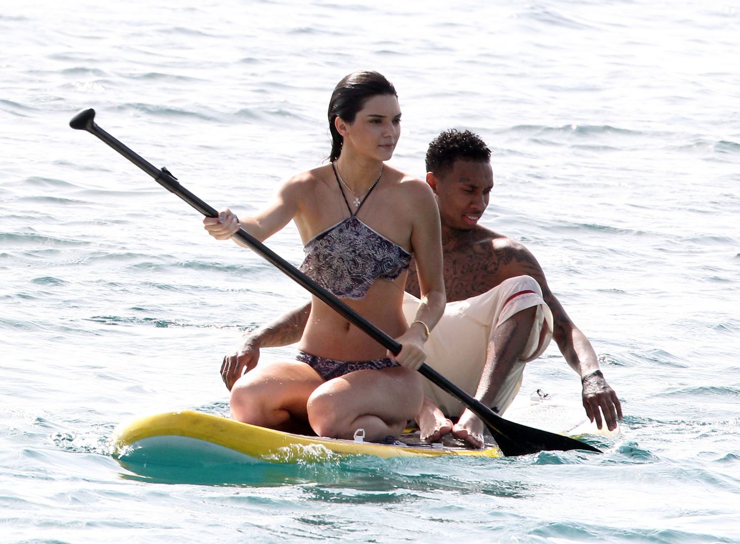 Kendall-Jenner-in-Bikini-633