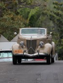 Kristen-Stewart-on-Set-of-New-Woody-Allen-LA-752