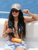 Kylie-Jenner-in-Bikini-Top-and-Shorts-7