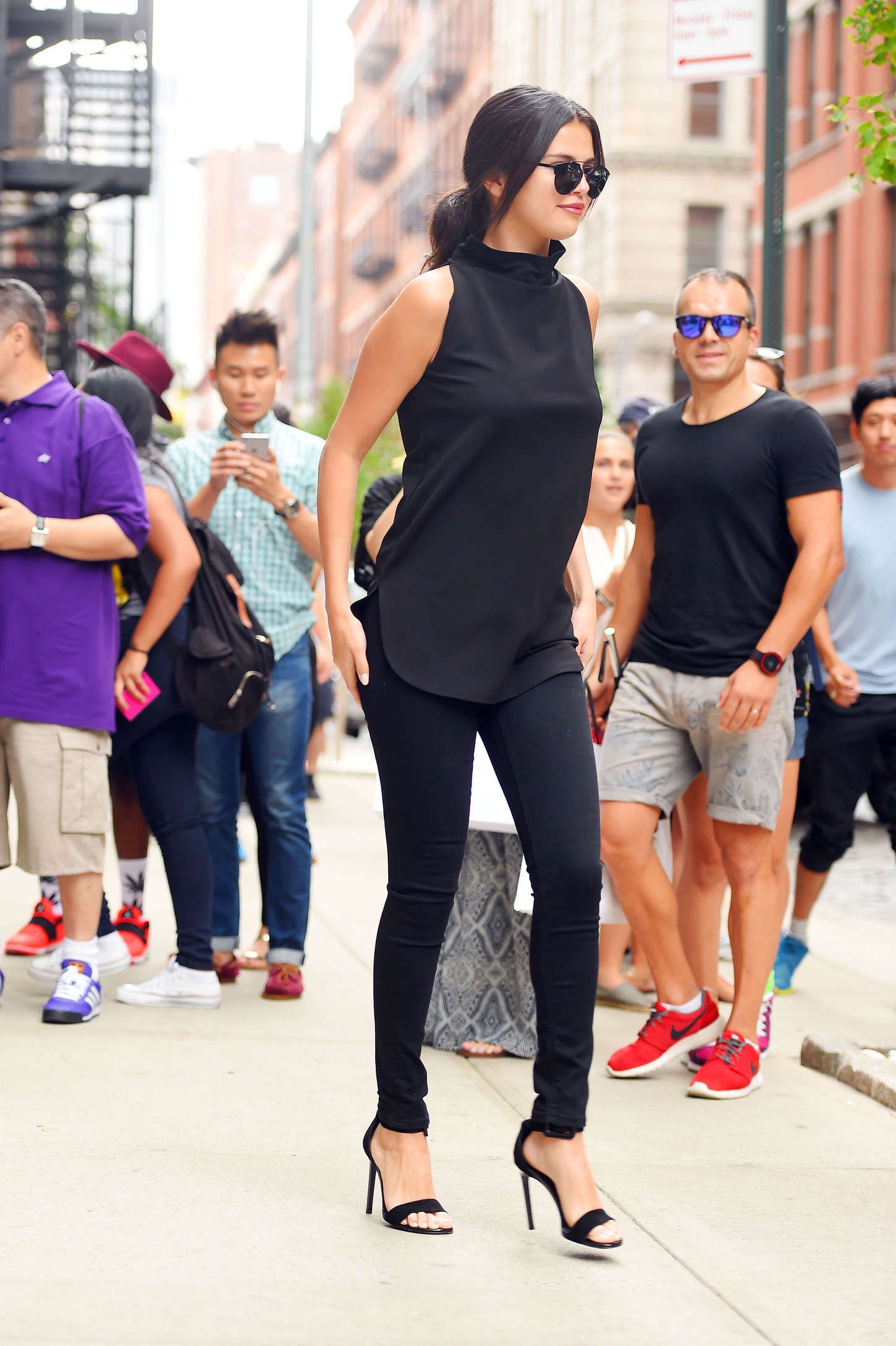 Selena-Gomez-NYC-604