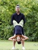 Stephanie-Davis-in-Tights-22