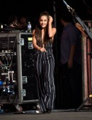 Ariana-Grande-at-2015-Global-Citizen-Festival-in-NYC-1