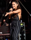 Ariana-Grande-at-2015-Global-Citizen-Festival-in-NYC-4