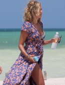 Ashley-Benson-5
