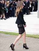 Cara-Delevingne-at-Burberry-Womenswear-LFW-4