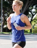 Claire-Danes -Jogging-Brentwood-11