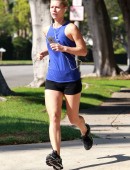 Claire-Danes -Jogging-Brentwood-19