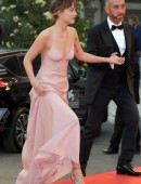 Dakota-Johnson-4