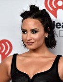 Demi-Lovato-505