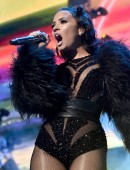 Demi-Lovato-516