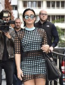 Demi-Lovato-Leggy-101