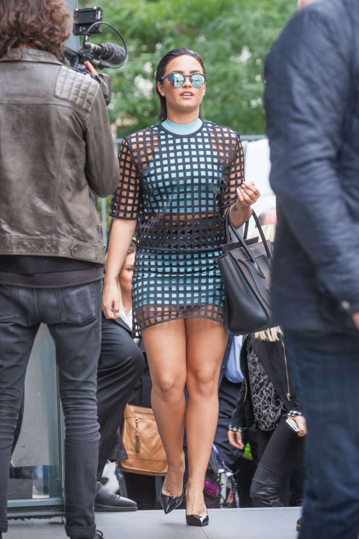 Demi-Lovato-Leggy-106