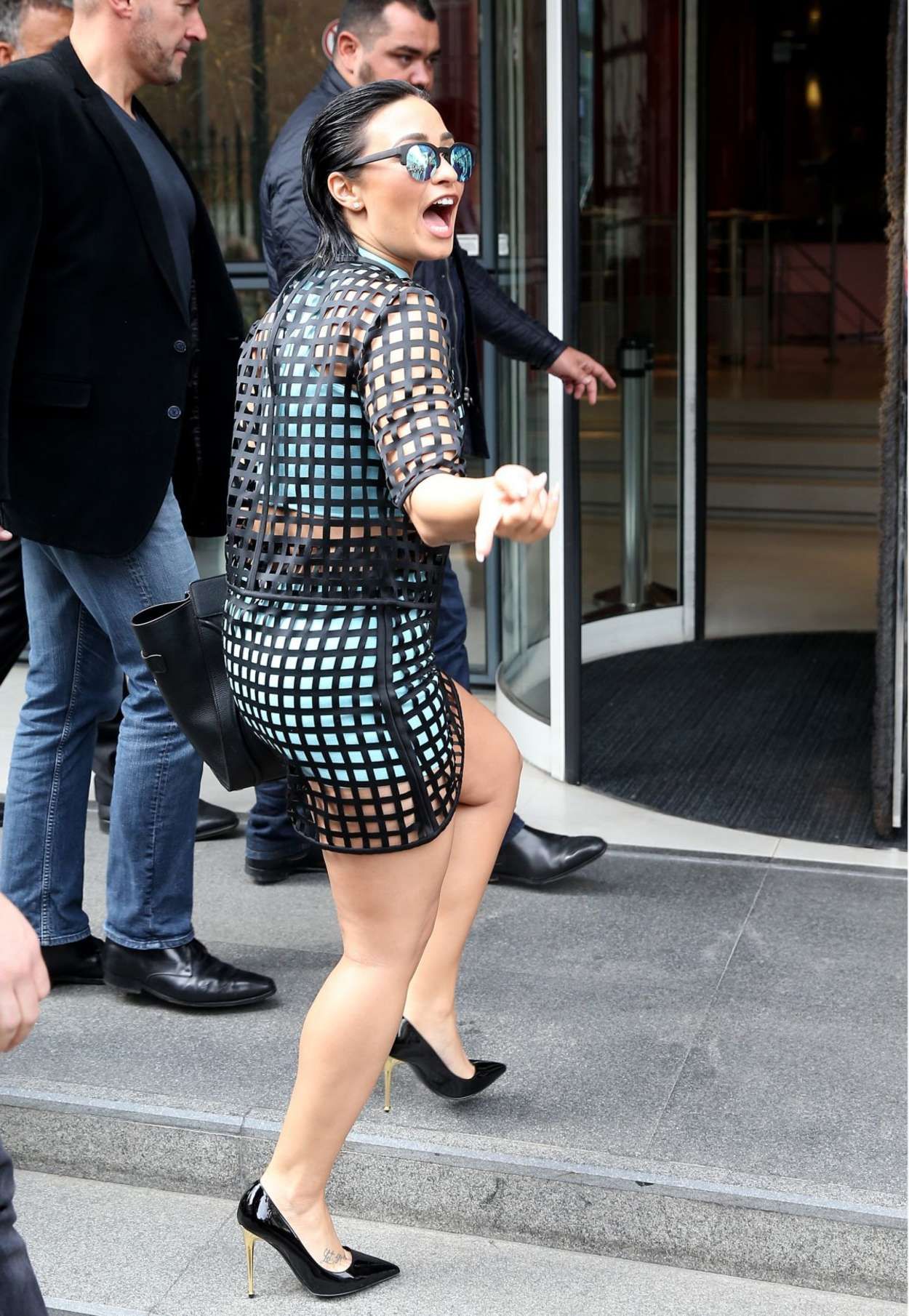 Demi-Lovato-Leggy-109
