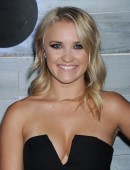 Emily-Osment-609