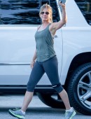 Jennifer-Aniston-on-the-Set-of-Mother’s-Day-in-Atlanta-10