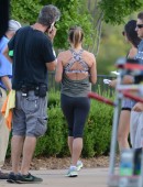 Jennifer-Aniston-on-the-Set-of-Mother’s-Day-in-Atlanta-4