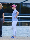Kaley-Cuoco-at-Flintridge-Riding-Horse-5